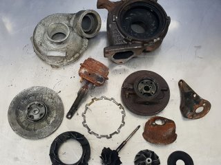 2. Rozmontowanie turbosprężarki na części - weryfikacja stanu części